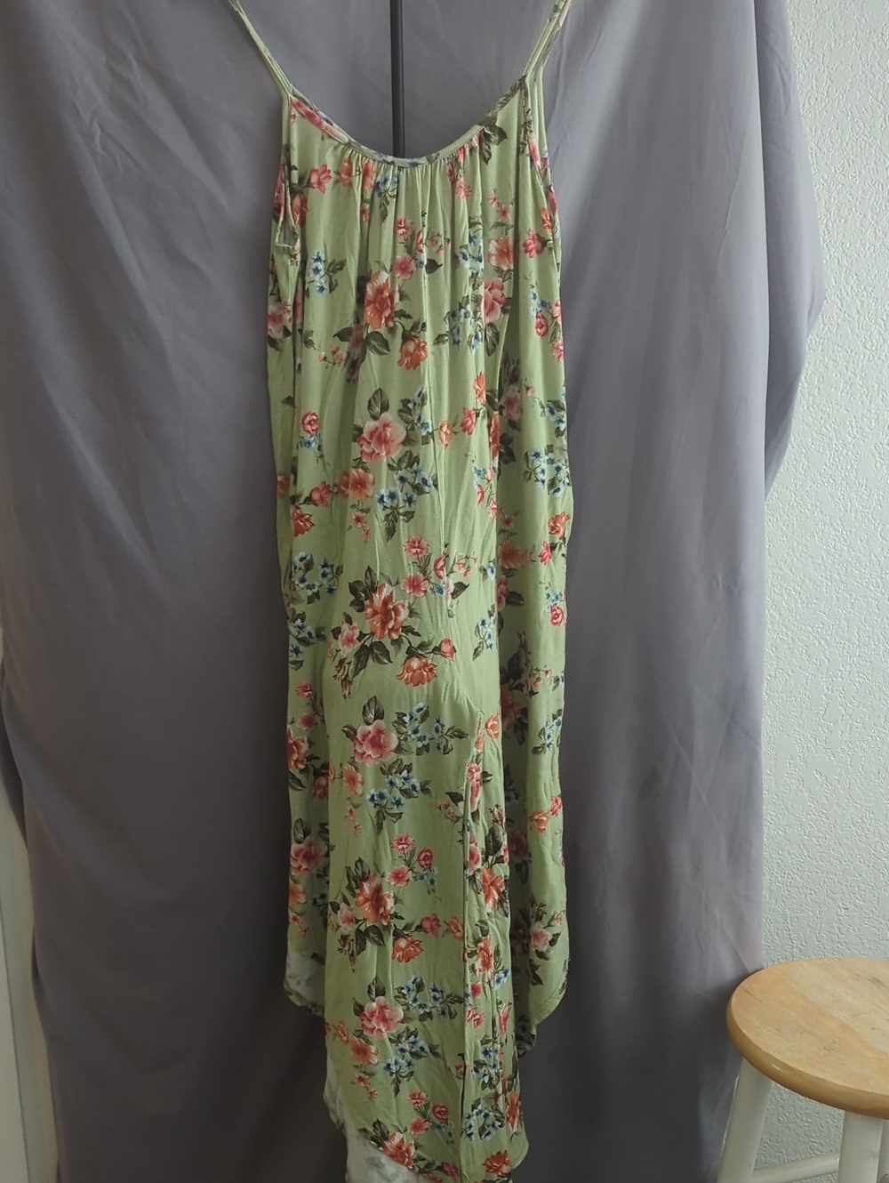 Floral Spaghetti-Strap Maxi Jumper in Sage Green With Pockets